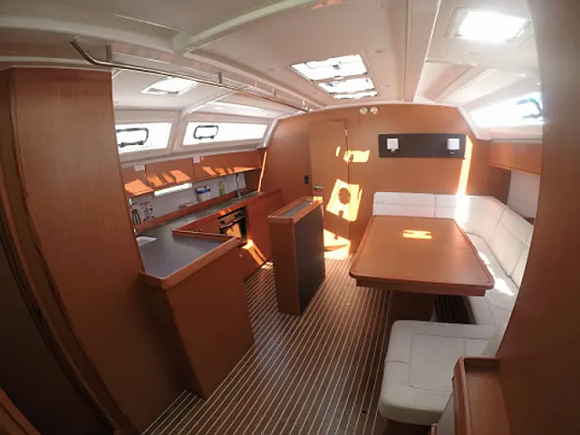 Bavaria Cruiser 46 - [Internal image]