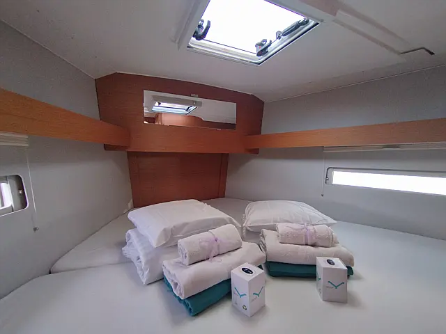 Dufour 390 (2023) - [Internal image]