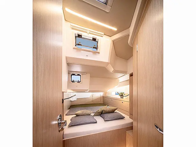 Bavaria 46 Cruiser - [Internal image]