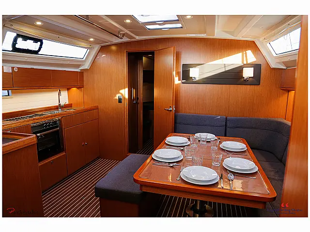 Bavaria Cruiser 46  - [Internal image]