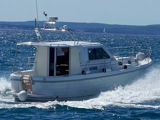 Adria 1002 - [External image]