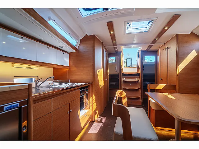 Dufour 430 Grand Large - [Internal image]