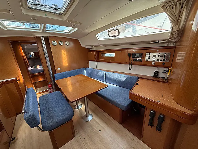 Oceanis 43-4 - [Internal image]