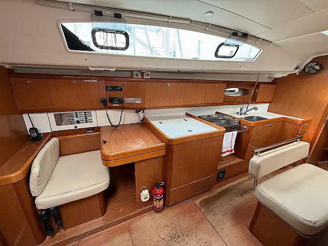 Oceanis 43-3 - [Internal image]