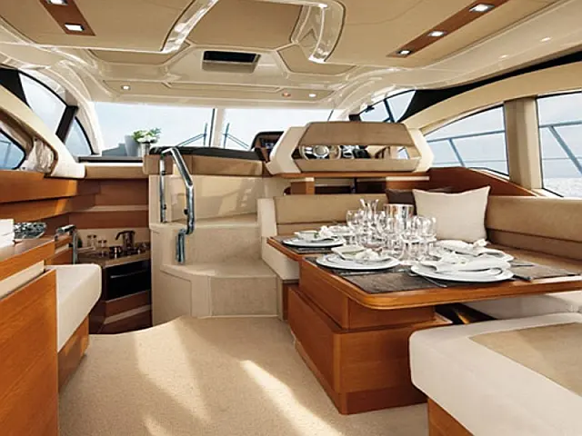 Azimut 46 - [Internal image]