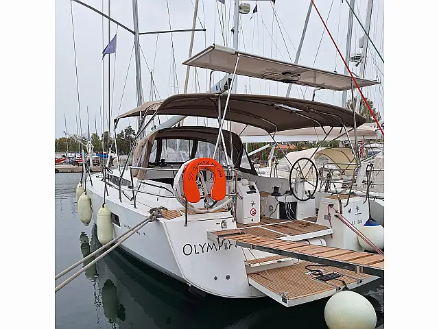 Sun Odyssey 440 (possible to be converted to 3 cabins) - [External image]