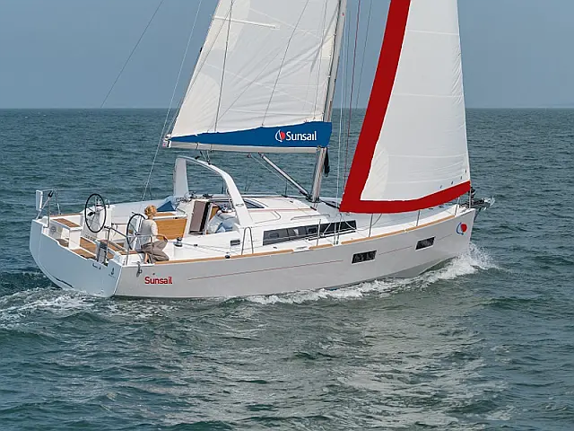 Oceanis 38 - [External image]