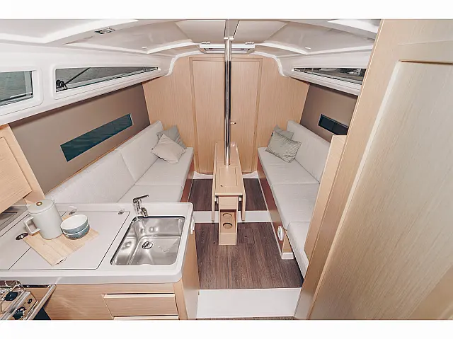 Oceanis 30.1 - [Internal image]