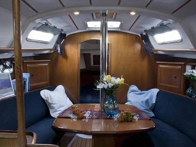 Beneteau 331 Master - [Internal image]