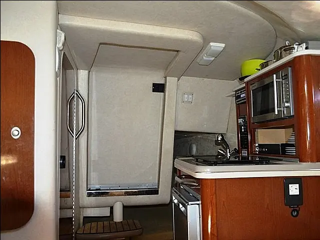 Sea Ray 240 Sundancer - [Internal image]