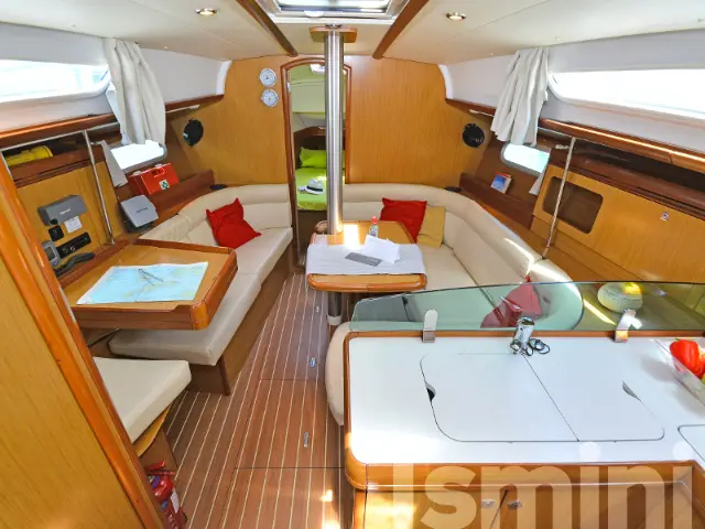 Sun Odyssey 36i - [Internal image]