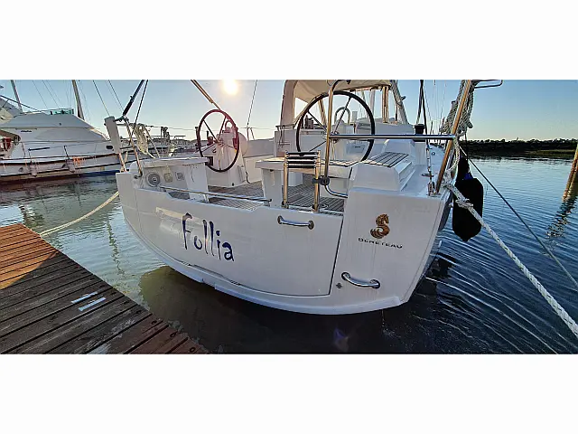 Oceanis 38 (3/2) - [External image]