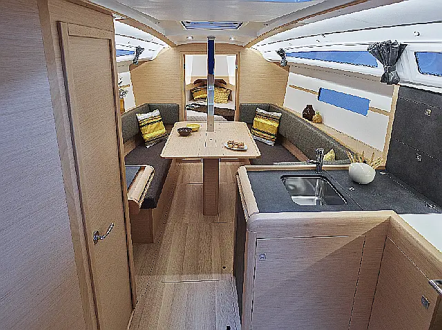 Sun Odyssey 349 - [Internal image]
