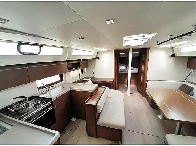 Oceanis 51.1 - [Internal image]