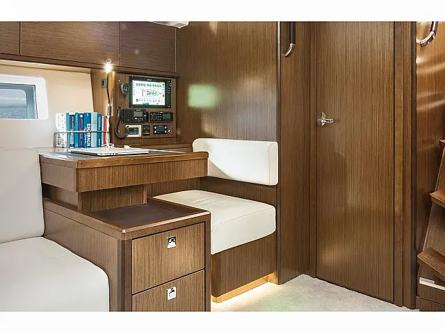 Bavaria C57 - [Internal image]