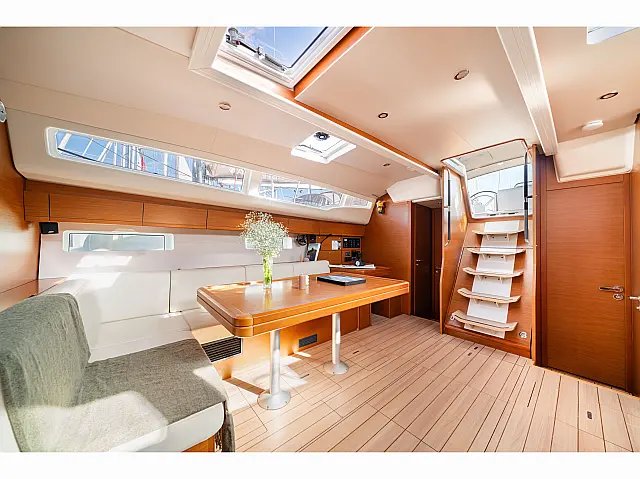 Jeanneau 54 - [Internal image]