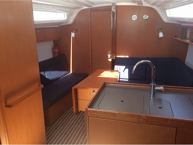 Bavaria Cr 37 - [Internal image]