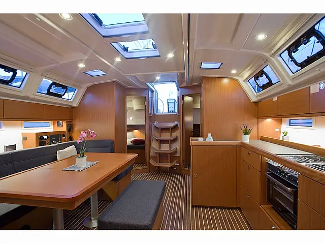 Bavaria 46 Cruiser - [Internal image]