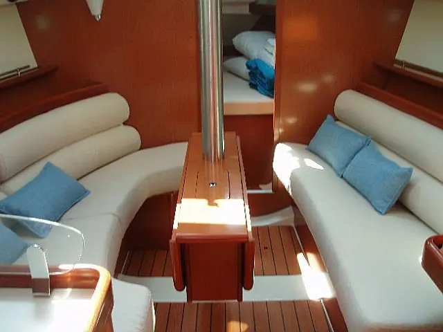 Oceanis 34.3 - [Internal image]
