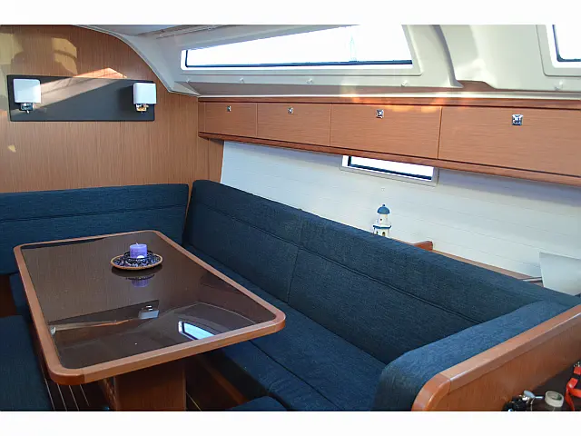 Bavaria Cruiser 41 - [Internal image]