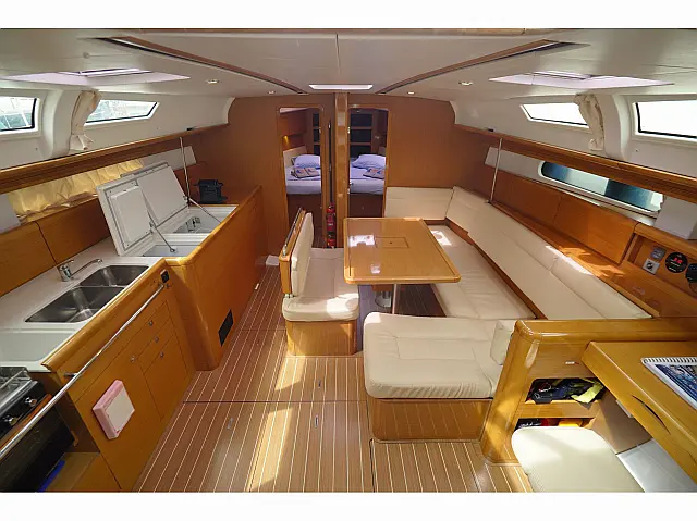 Sun Odyssey 44 i - [Internal image]