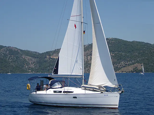 Sun Odyssey 32 i - [External image]
