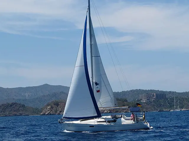 Sun Odyssey 36i - [External image]