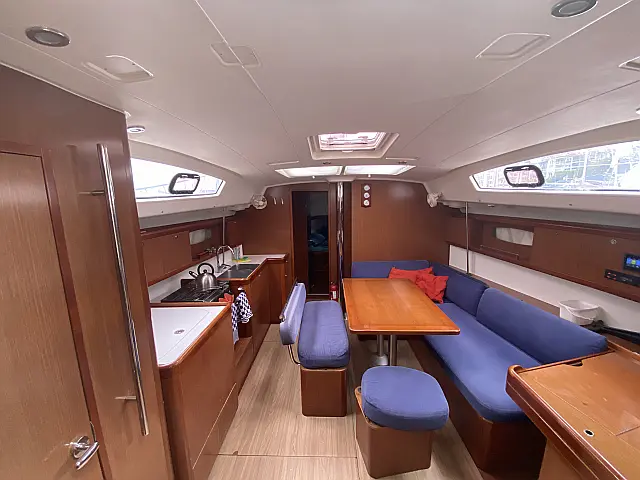 Oceanis 43 - [Internal image]