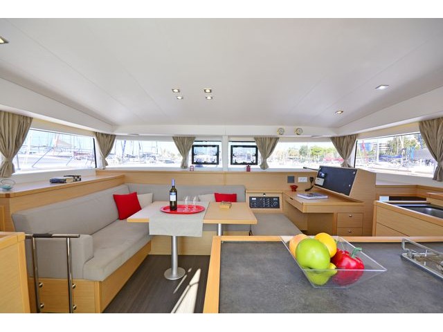Lagoon 400 S2. - [Internal image]