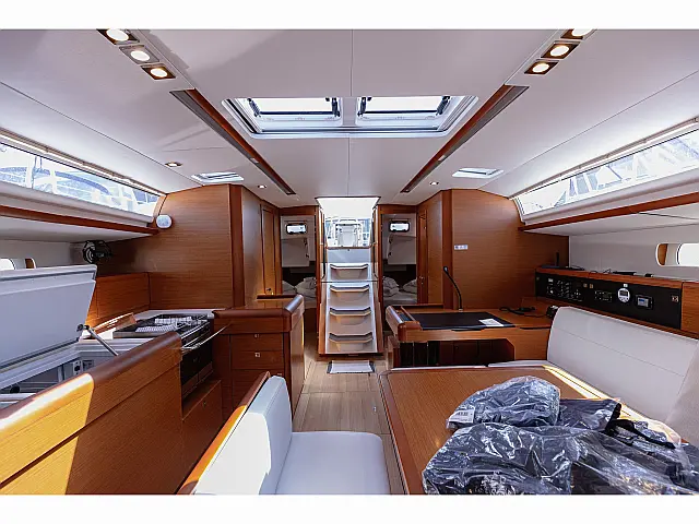 Sun Odyssey 519 - [Internal image]