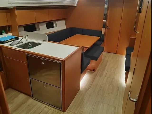 Bavaria C45 3cbs - [Internal image]