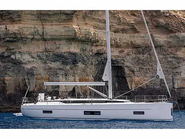 Bavaria C45 - [External image]