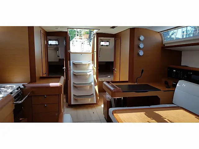 Sun Odyssey 519 - [Internal image]