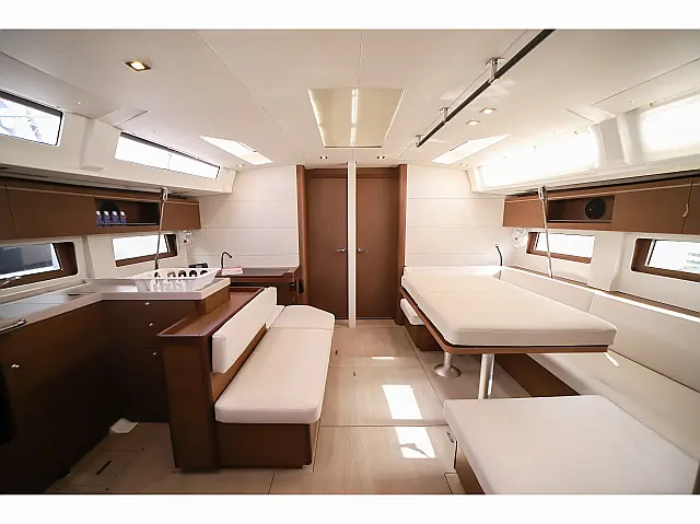 Oceanis 51.1 - [Internal image]