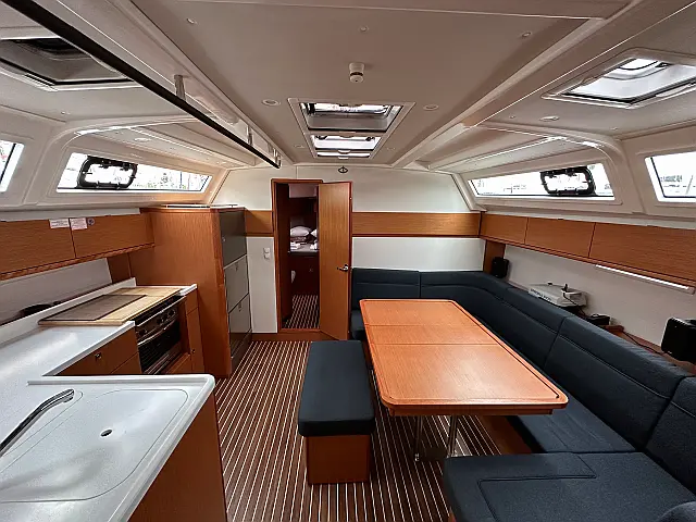 Bavaria Cruiser 46 Style - [Internal image]