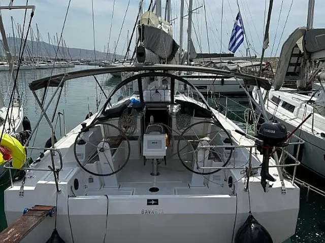 Bavaria C42 - [External image]
