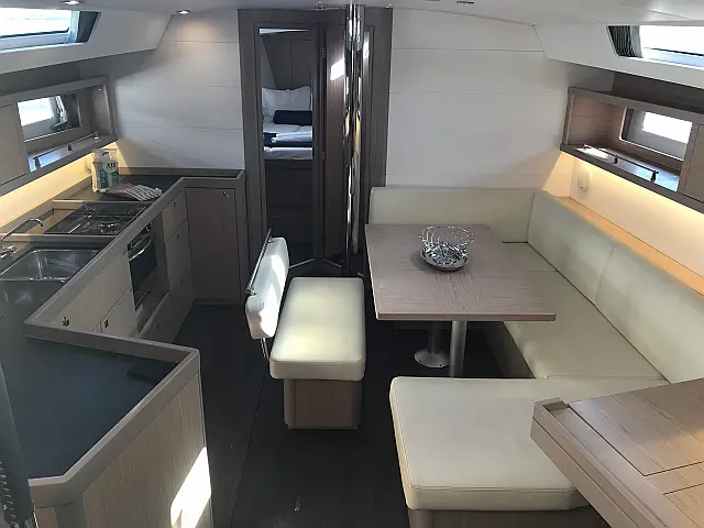 Oceanis 45 - [Internal image]