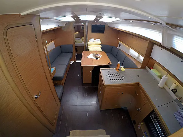 Dufour 390 GL - [Internal image]