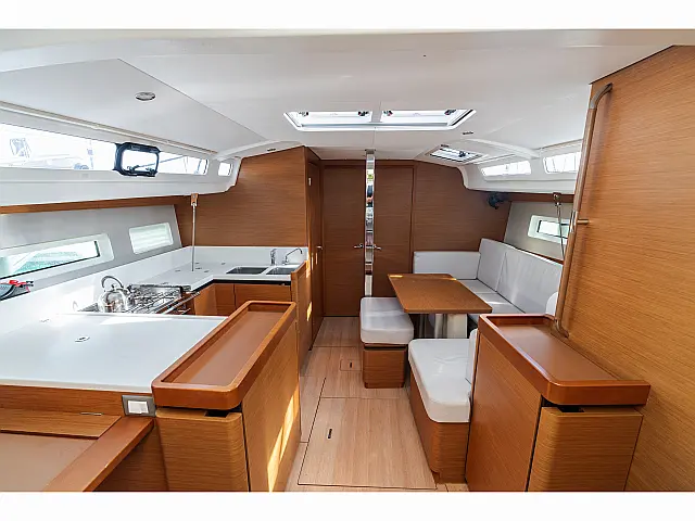 Sun Odyssey 440 - [Internal image]