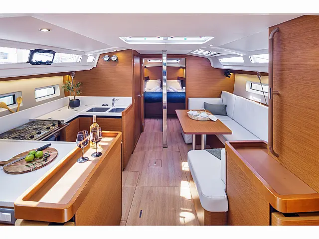 Sun Odyssey 440 - [Internal image]