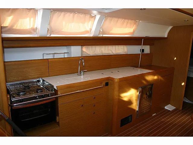 Sun Odyssey 44i - [Internal image]