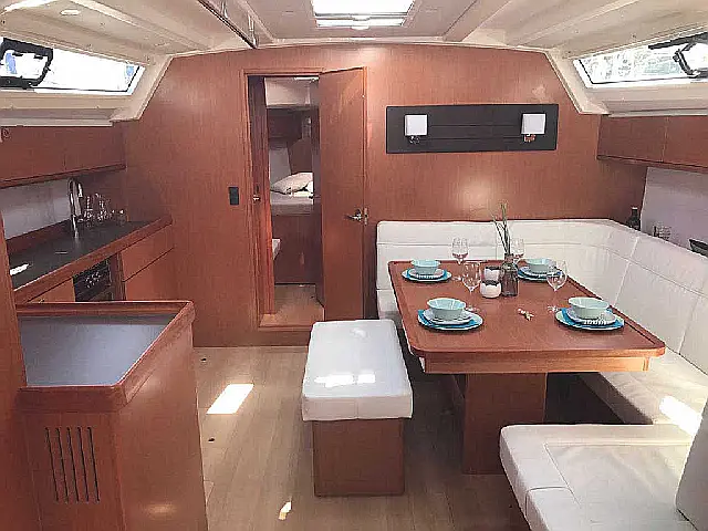 Bavaria Cruiser 46 - [Internal image]