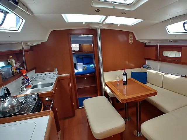 Oceanis 40 - [Internal image]