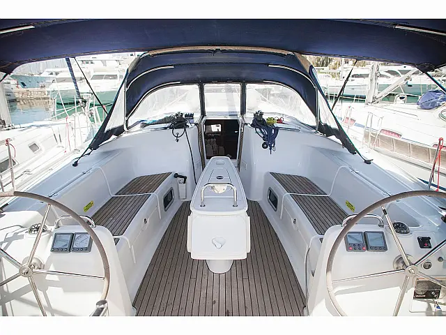 Cyclades 50.5 - [External image]