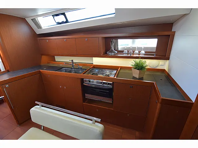 Oceanis 45 - [Internal image]