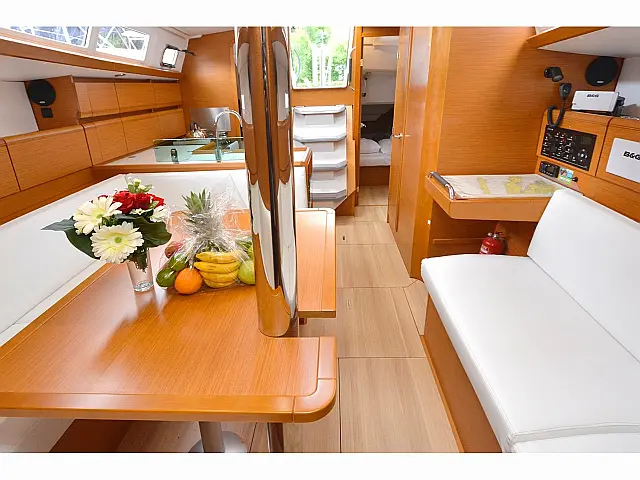 Sun Odyssey 389 - [Internal image]