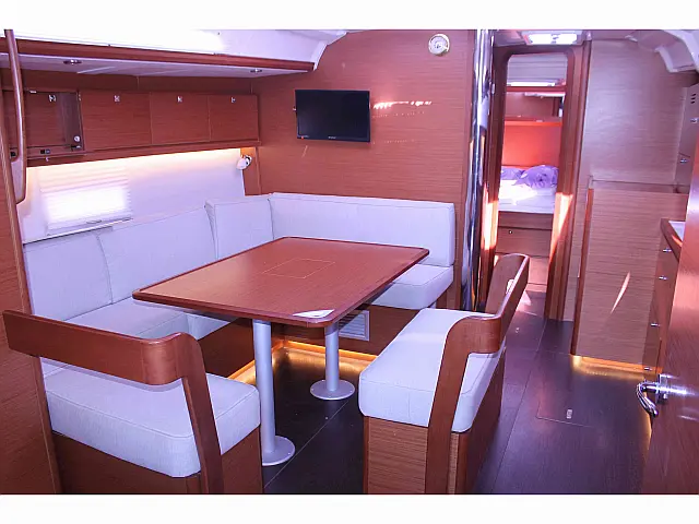 Dufour 430 Grand Large - [Internal image]