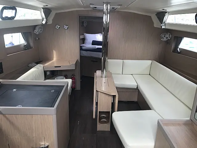 Oceanis 41.1 - [Internal image]