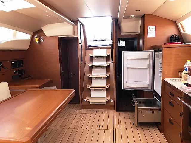 Jeanneau 54 - [Internal image]