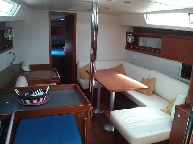 Oceanis 41 - [Internal image]